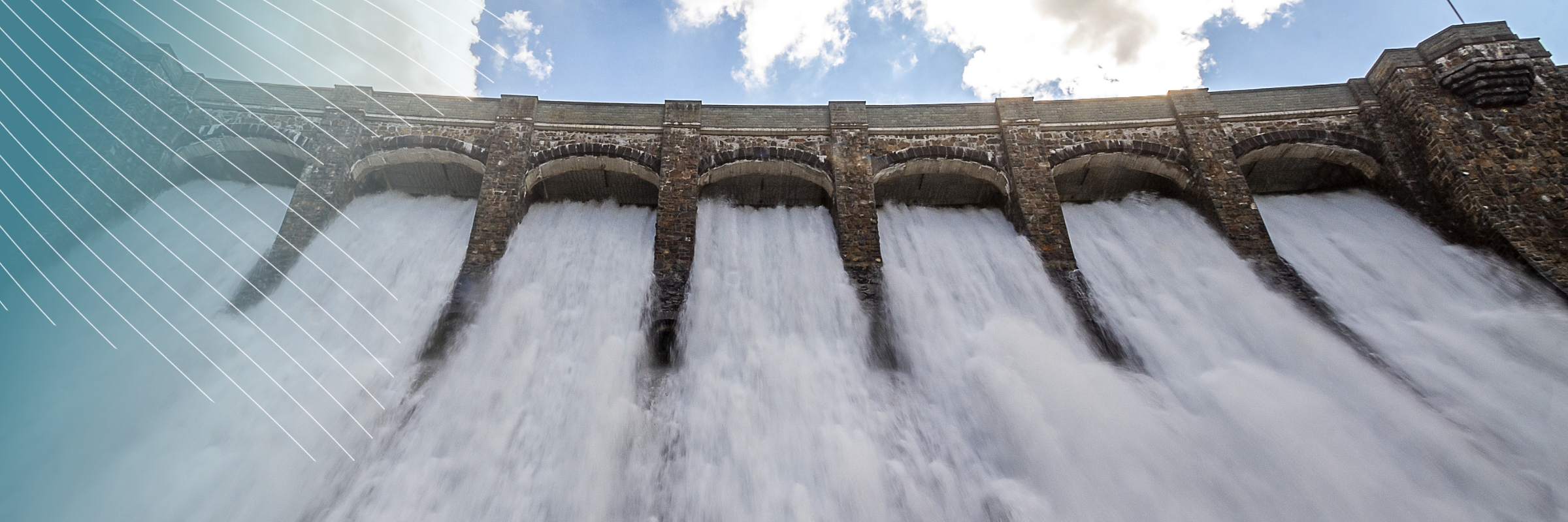 Wasserdamm mit Overlay